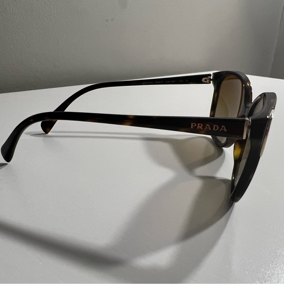 Authentic Prada sunglasses - Picture 4 of 6